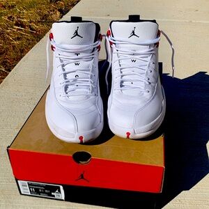 Air Jordan 12 Retro size 11